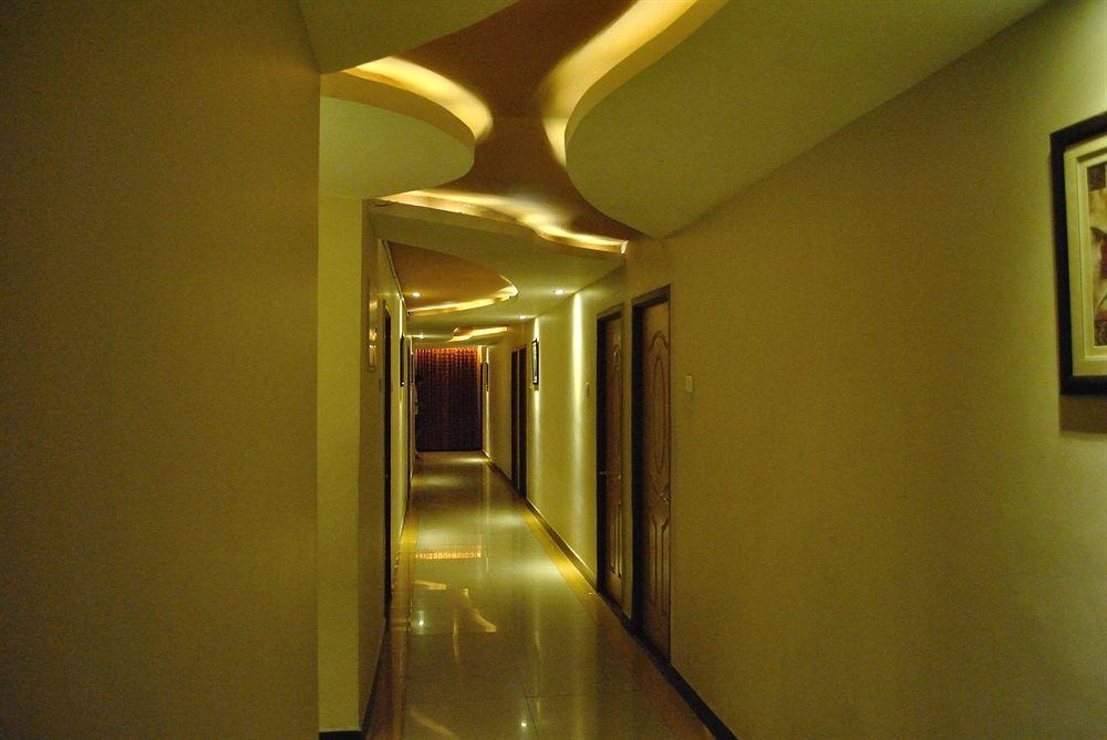 Hotel Mars Classic Chennai Zewnętrze zdjęcie