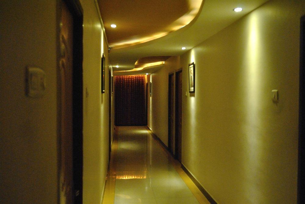Hotel Mars Classic Chennai Zewnętrze zdjęcie