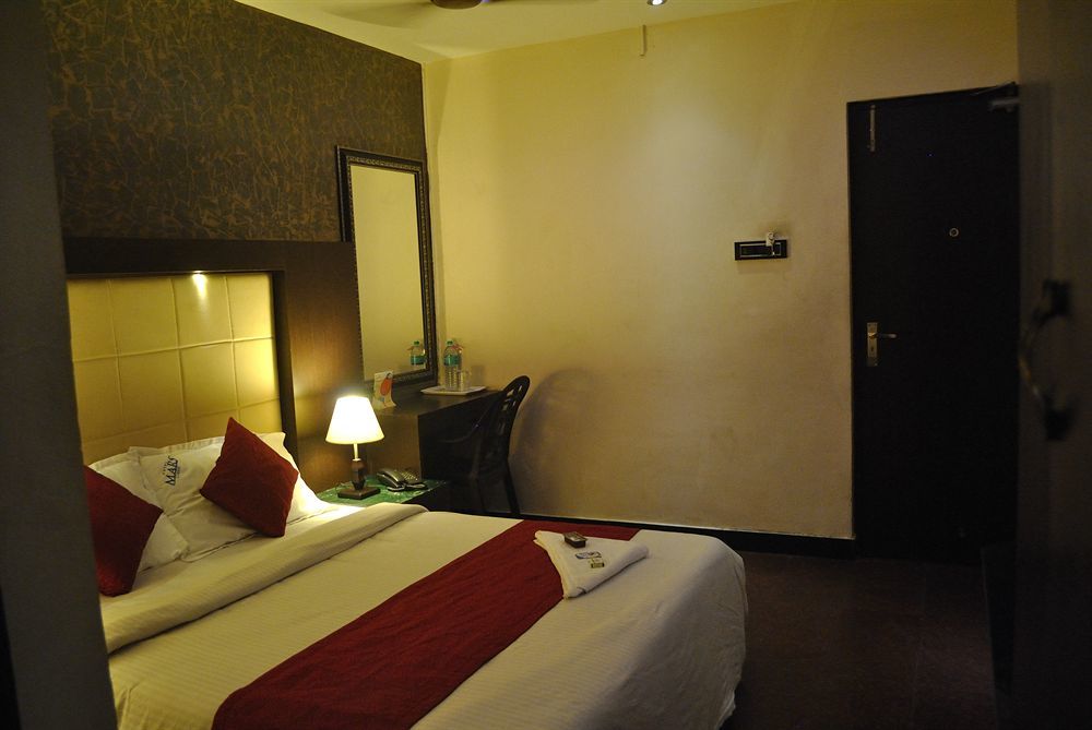 Hotel Mars Classic Chennai Zewnętrze zdjęcie