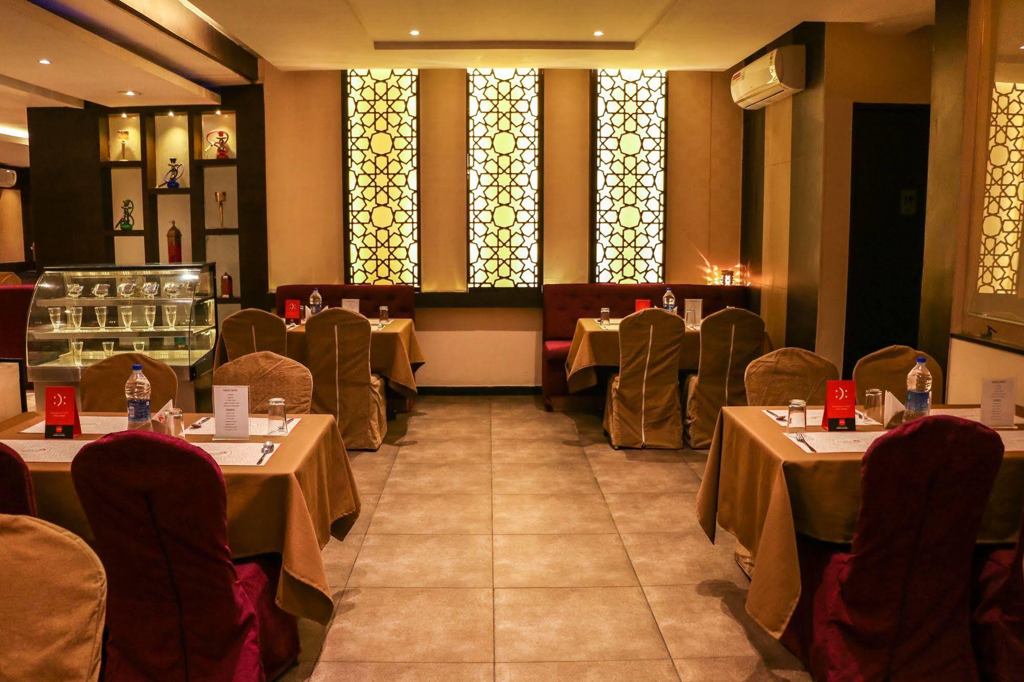 Hotel Mars Classic Chennai Zewnętrze zdjęcie