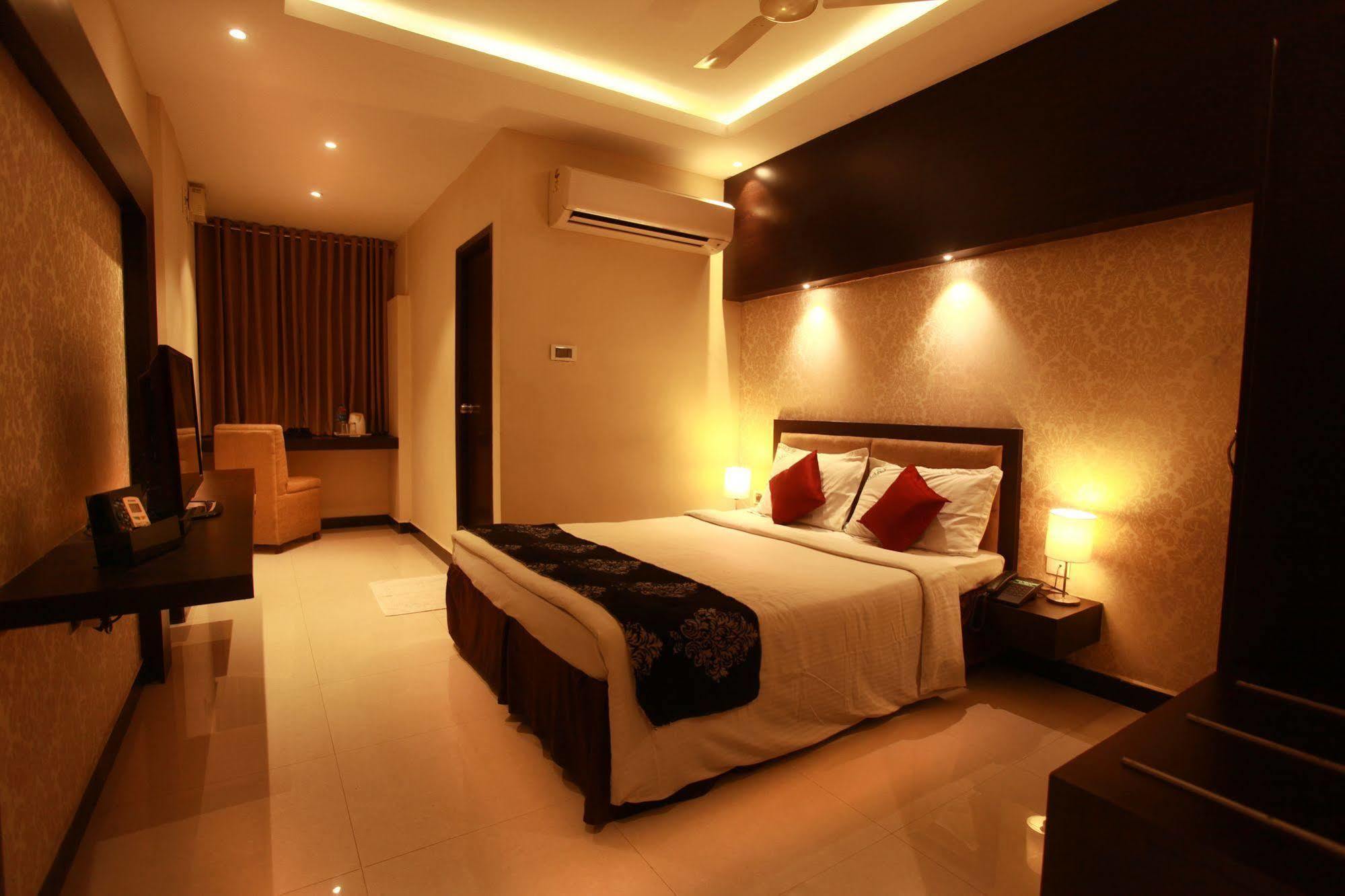 Hotel Mars Classic Chennai Zewnętrze zdjęcie