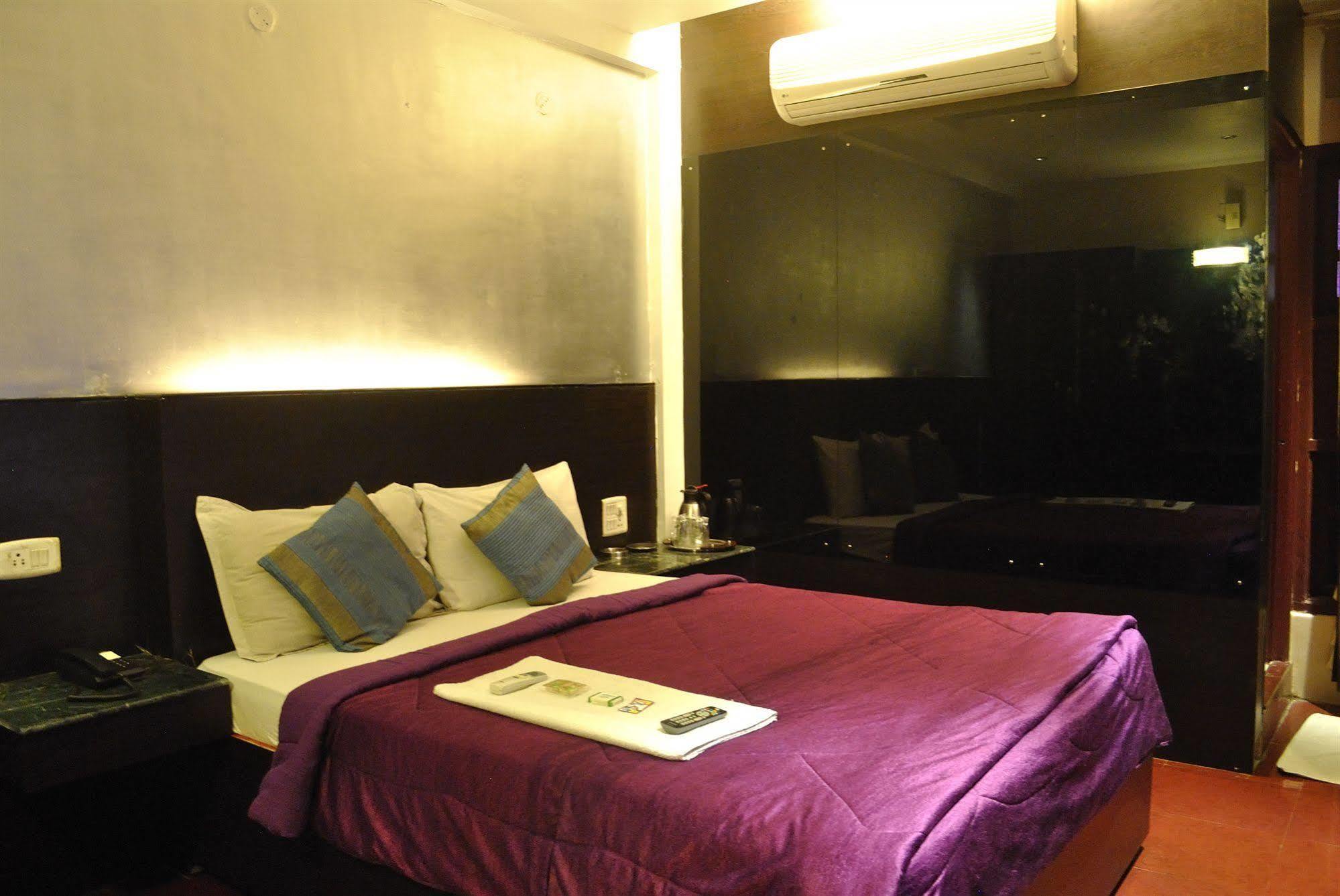 Hotel Mars Classic Chennai Zewnętrze zdjęcie