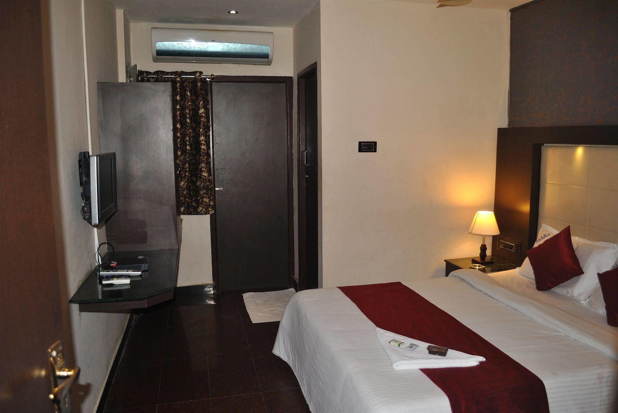 Hotel Mars Classic Chennai Zewnętrze zdjęcie