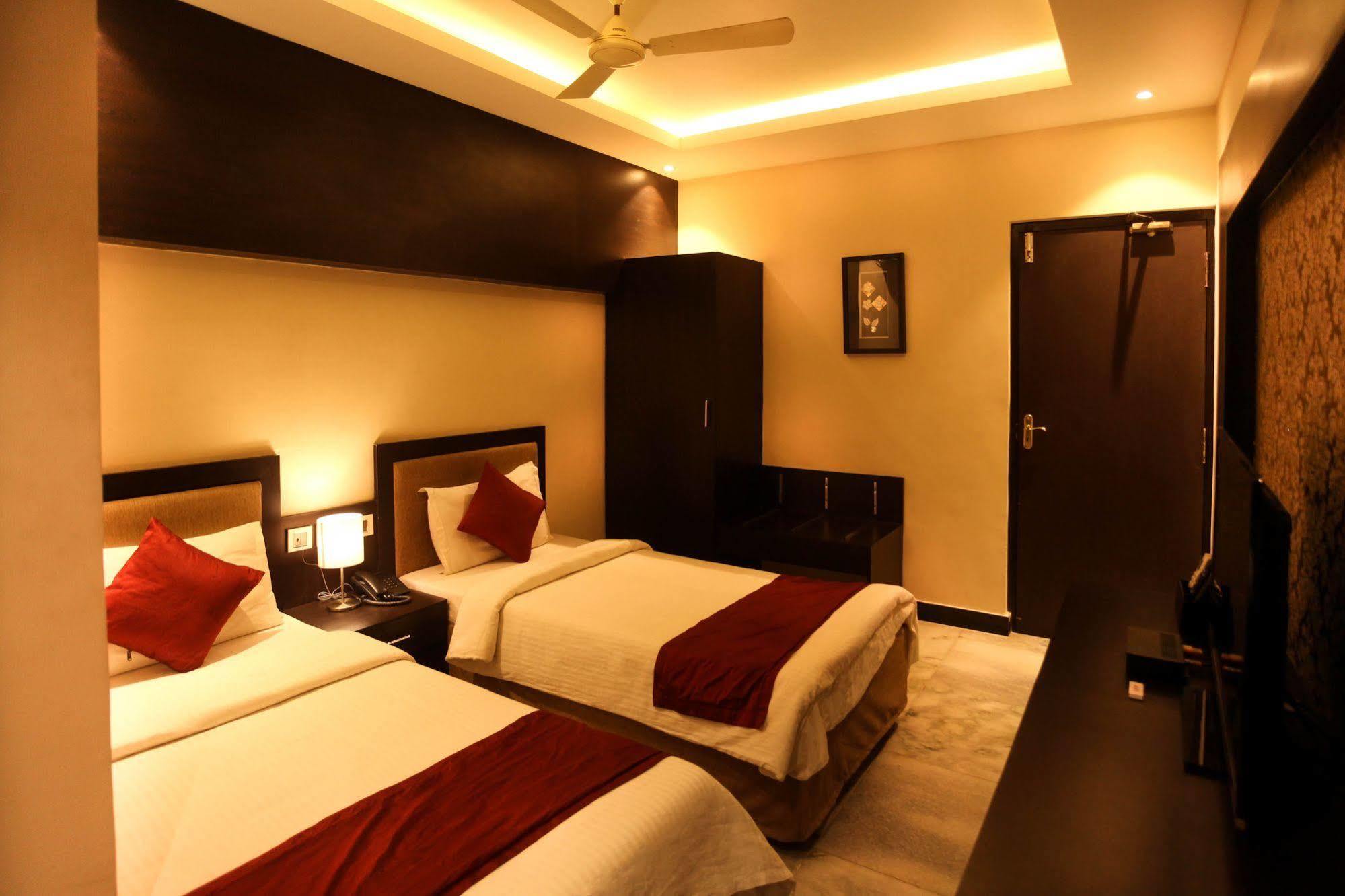 Hotel Mars Classic Chennai Zewnętrze zdjęcie