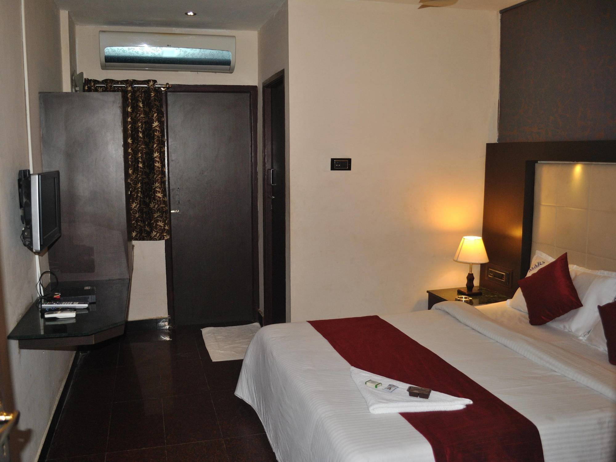 Hotel Mars Classic Chennai Zewnętrze zdjęcie