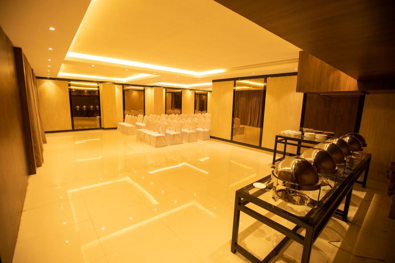 Hotel Mars Classic Chennai Zewnętrze zdjęcie