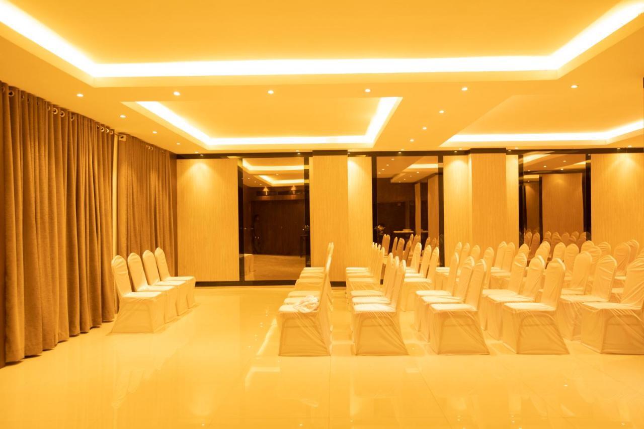 Hotel Mars Classic Chennai Zewnętrze zdjęcie