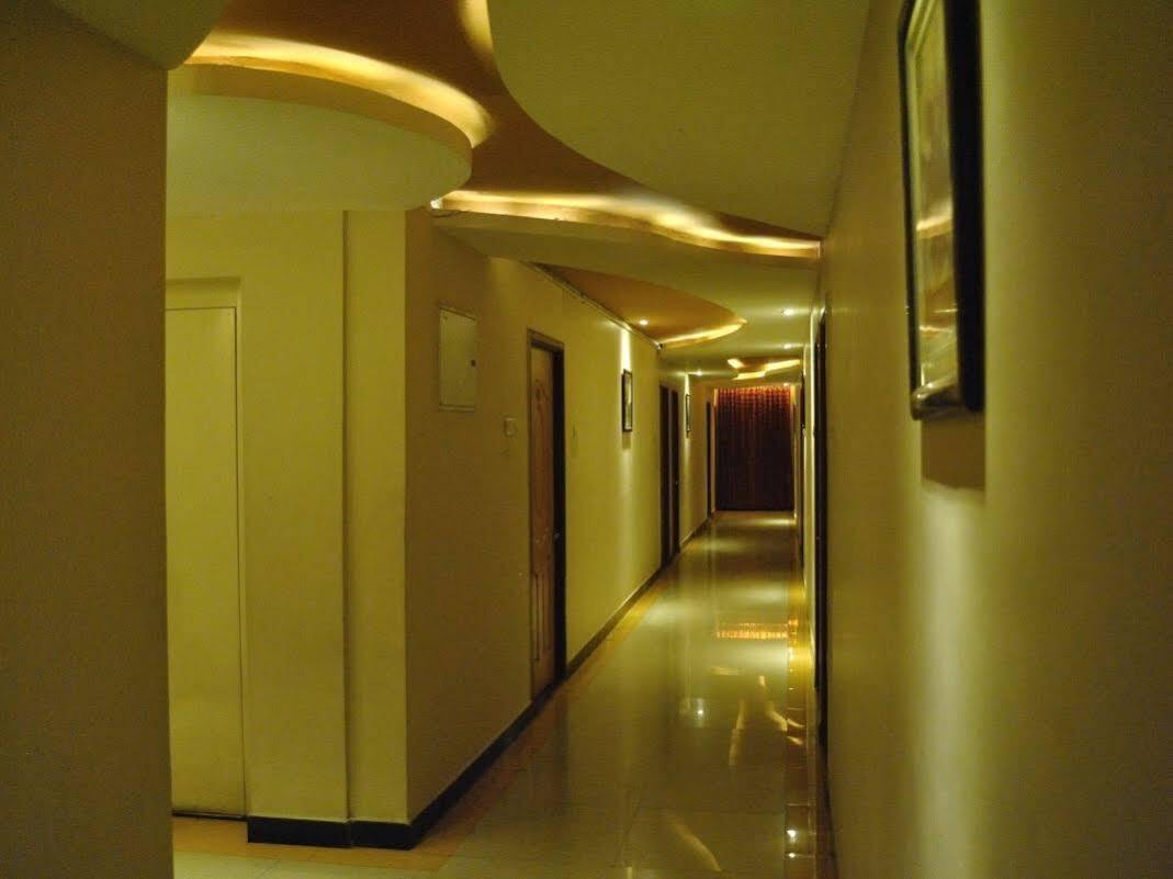Hotel Mars Classic Chennai Zewnętrze zdjęcie